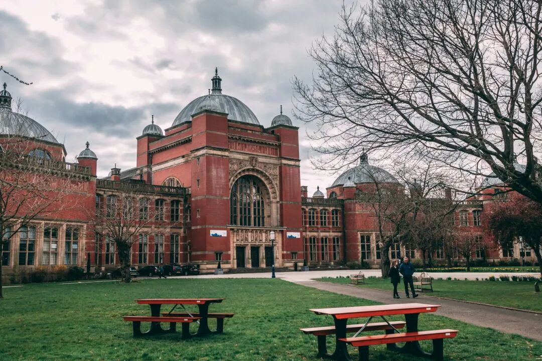 伯明翰大学官宣认可AST成绩，中国学子申请再添新选择！