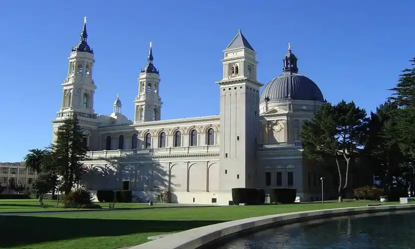 高考后留学美国｜仅凭高考成绩可申请这些大学，英语成绩必看