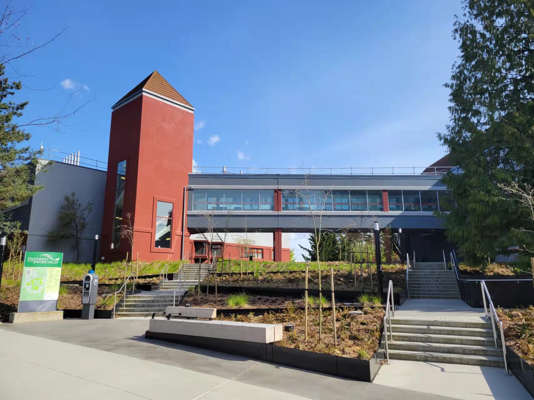 在菲莎河谷留学一年：体验一下什么叫“一线城市的退路”价格