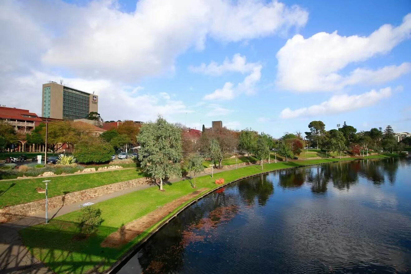 留学择校新思路：全球宜居城市 Top10里有这些宝藏学校！