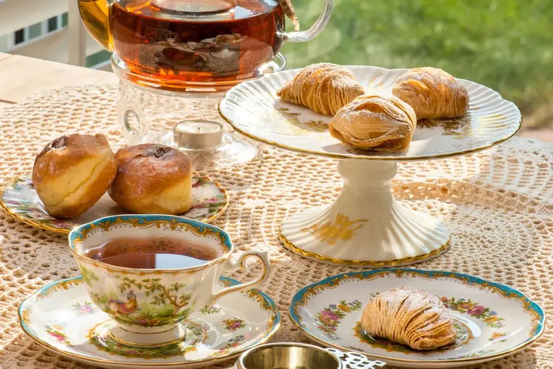 赶Due、泡图书馆、喝下午茶：一名英国留学生的“分裂”日常图鉴