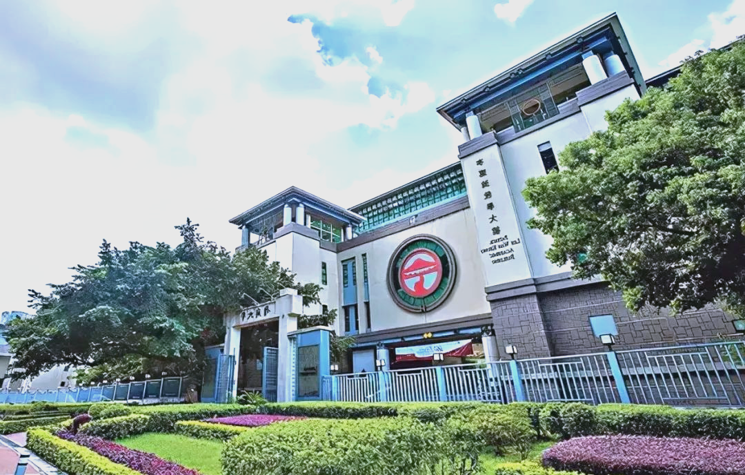 岭南大学：香港留学“文艺小清新”选择。博雅教育，教你思考人生