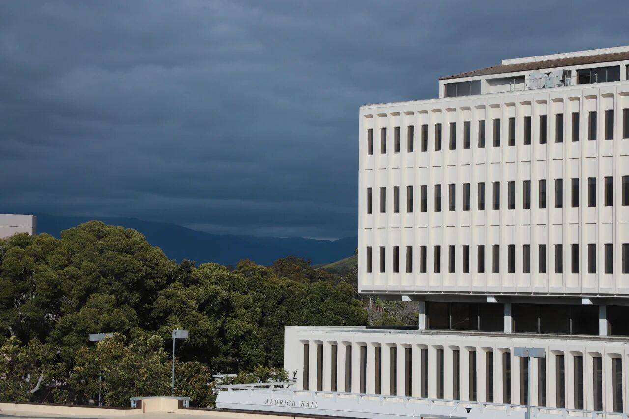 中产娃打开美高申请新模式：无文书无语言无面试！丝滑入读黄金地段加州美高？