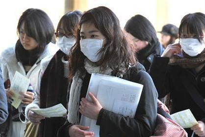 日本：两轮高考忙不迭