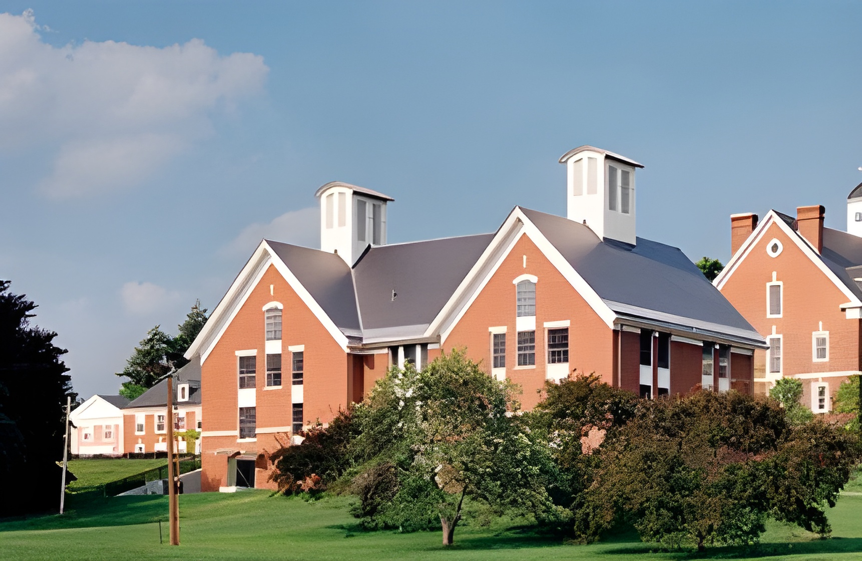 学术强校 VS 多元文化摇篮：西储中学与庞弗雷特中学特色拆解