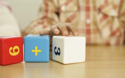 美国留学：百种职业年薪排名 数学家第一