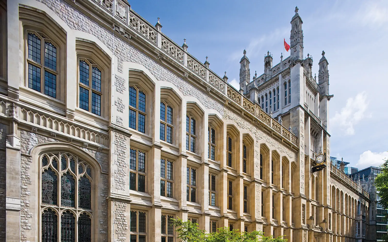 深度解析｜KCL医药类硕士为何跻身“50万学费俱乐部”？