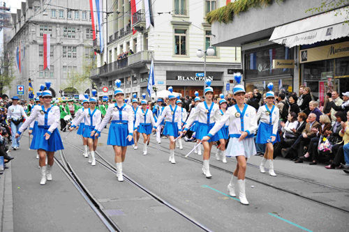 瑞郎“任性” 中国留学生学费一夜涨三万（图1）