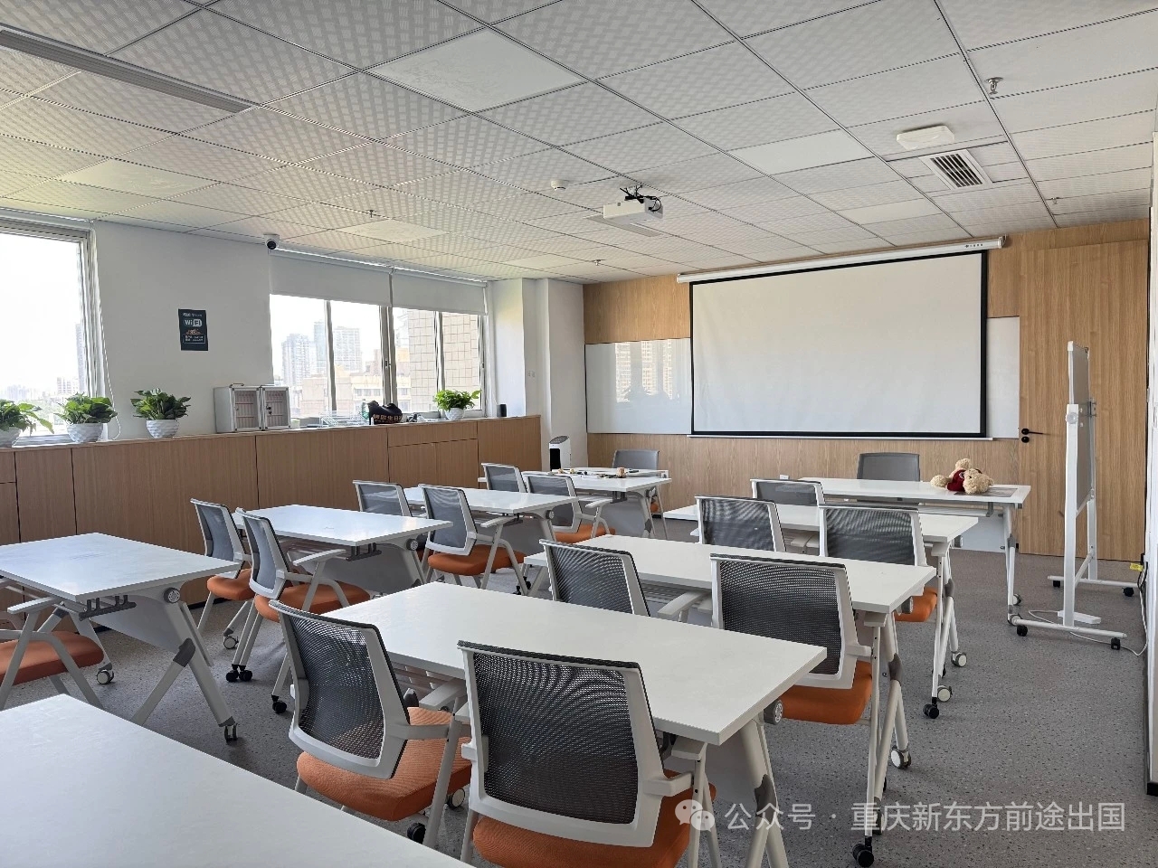 新学期新选择！新东方新南预科落地重师，在重庆读世界第 19 名校预科！