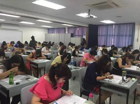 新加坡