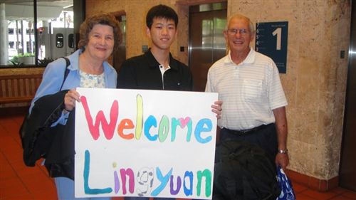 美国高中交换生项目