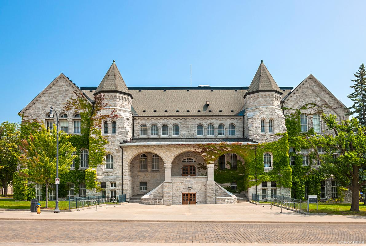 藤校毕业生专业图谱发布！社科为何碾压CS成最大赢家？