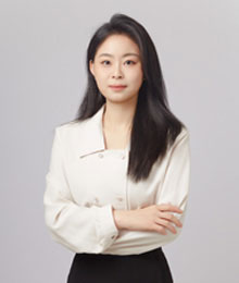 杨依宁