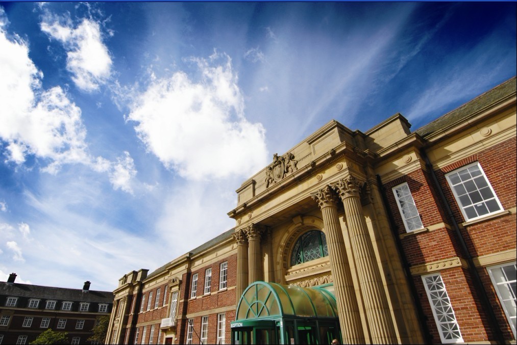 知山大学