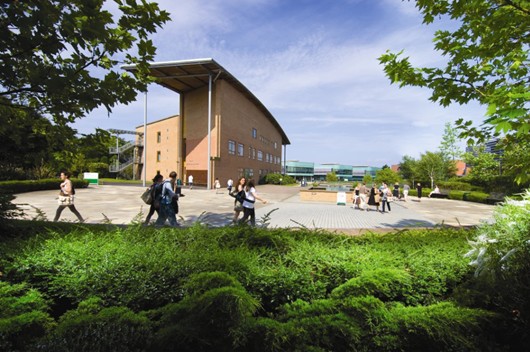 知山大学