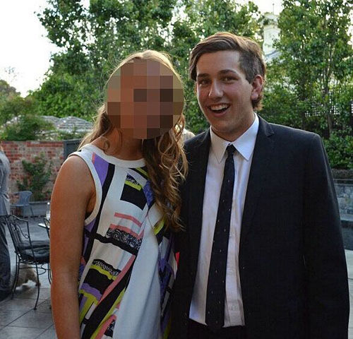 澳法律系高材生大白天街头裸奔只为买烤肉