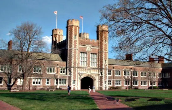 华盛顿大学