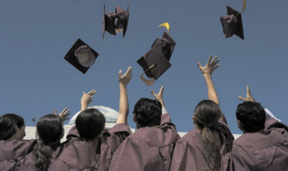 新东方探访：何种“诱惑”致超60%留学生不回国？