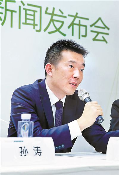 孙涛：新东方前途出国常务副总裁、国内知名语言教学、留学咨询专家，新东方前途出国英澳留学首席规划师。曾获北京外国语大学、英国名校华威大学双科硕士。