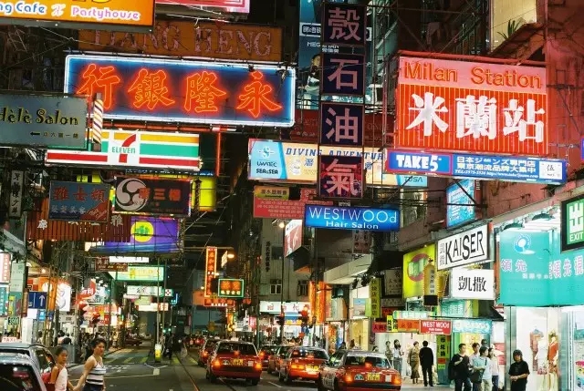 新加坡香港高端申请解析会 香港留学优势-昆明新东方前途出国 新加坡香港高端申请解析会 香港留学优势-昆明新东方前途出国