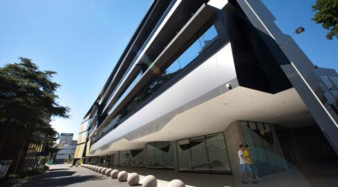 新南威尔士大学