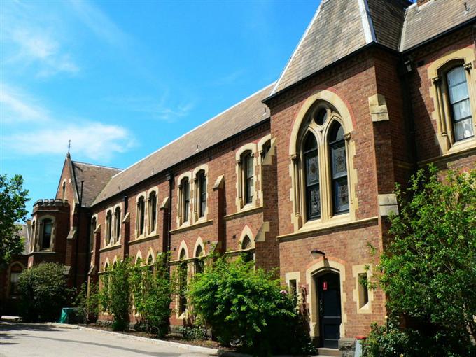 墨尔本大学
