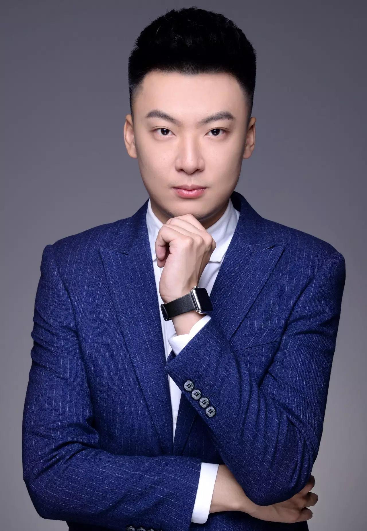 张书豪 美国高中资深顾问 昆明新东方前途出国 张书豪 美国高中资深顾问 昆明新东方前途出国