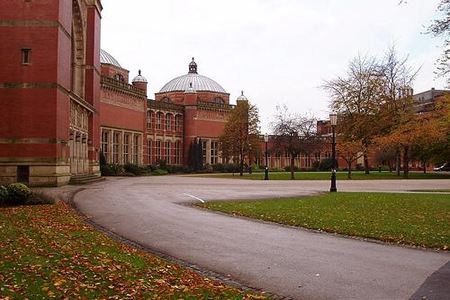 英国留学热门专业