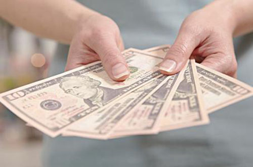 新西兰留学每年10万的费用够不？