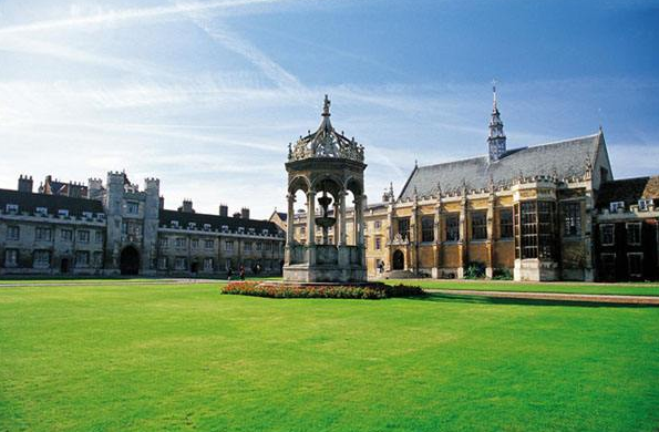 英国高中留学费用