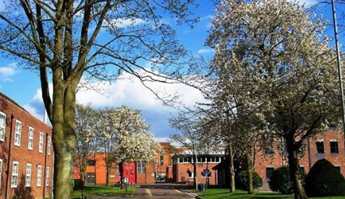 克兰菲尔德大学.jpg 克兰菲尔德大学.jpg