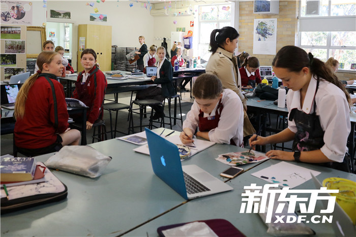 斯黛拉玛瑞女子中学美术课堂 斯黛拉玛瑞女子中学美术课堂