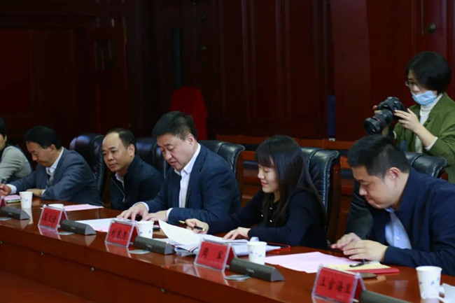 武汉大学&新东方前途出国国际化人才联合培养基地正式成立