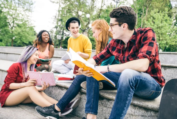 美国留学如何选校？这些大学更适合中国学生！