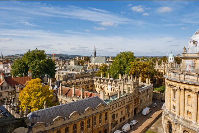 国内专升本卷不过？英国专升本/硕入学门槛较低、学制短