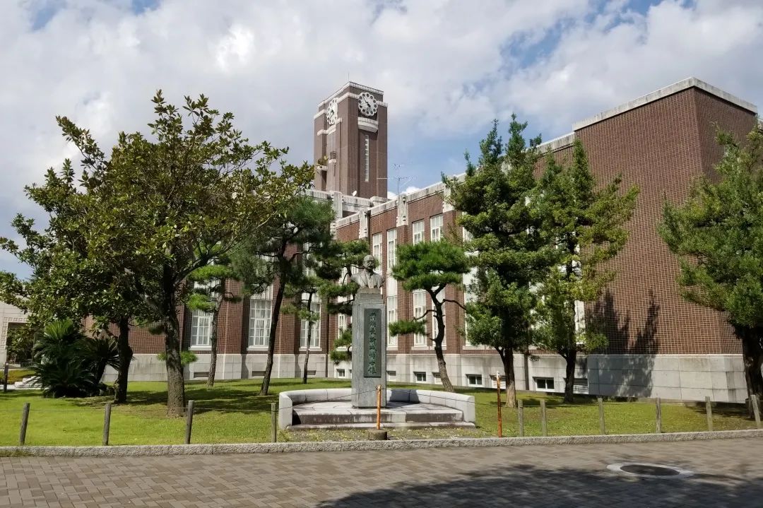 如何理性看待“出国留学鄙视链”？