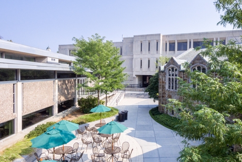 昆士兰大学不再认可线上考试成绩！