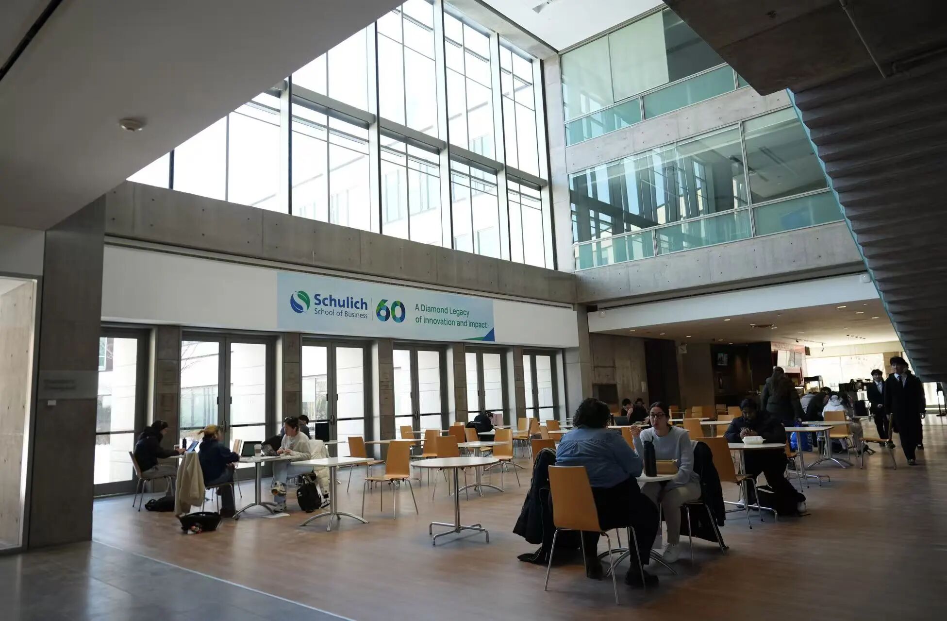 【周成刚在路上】走进多伦多约克大学：探寻当下留学的真正价值