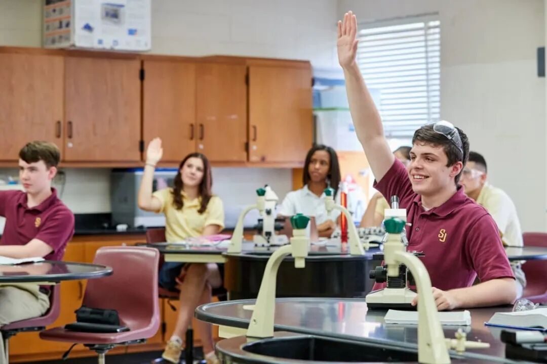 圣约瑟夫高中Healthcare Pathway：以生命科学为支点，解锁跨学科多元方向