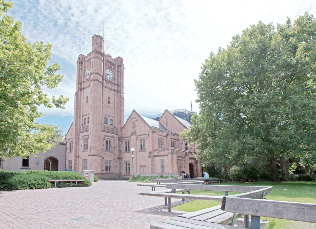 墨大文科生：请“攻击”我最薄弱的地方——毕业后的钱包