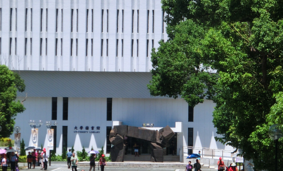 港中文、港理工宣布申请延期，内地生抓住机会！