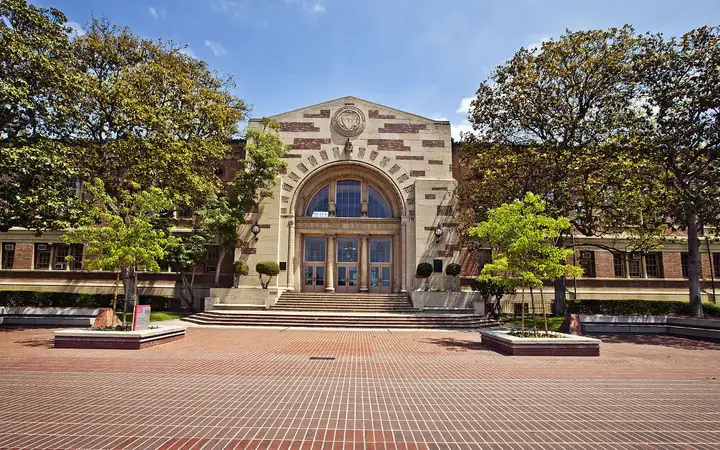 埃默里录取 “过山车” 后回稳！留学申请也需要长期主义