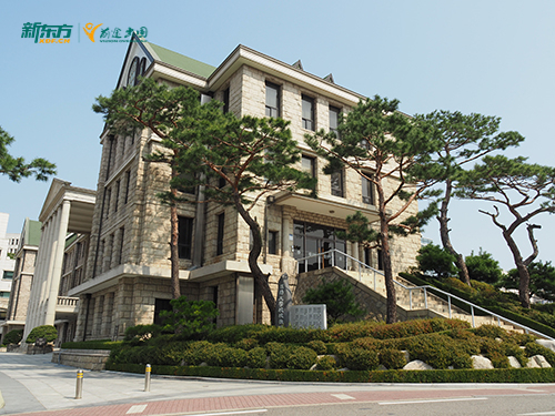 高中成绩单公证注意事项：韩国本科留学材料准备清单与翻译模板